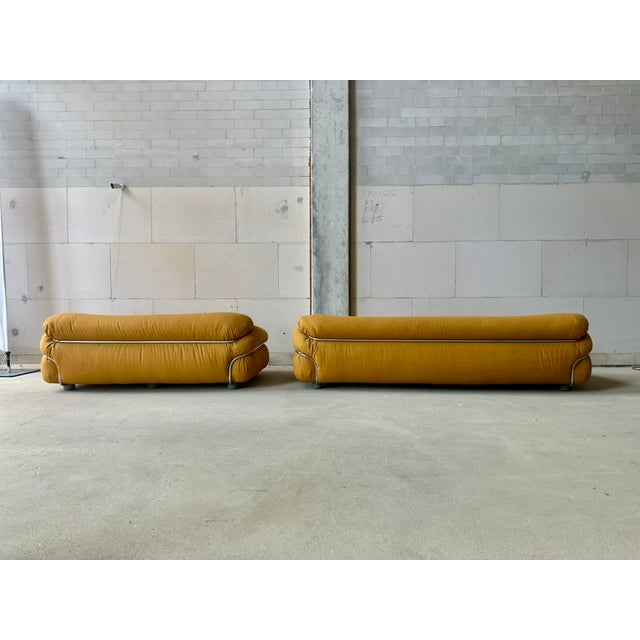 Goldenrod Yellow Bouclé Sesann Sofa by Gianfranco Frattini for Cassina, 1970s For Sale - Image 8 of 11