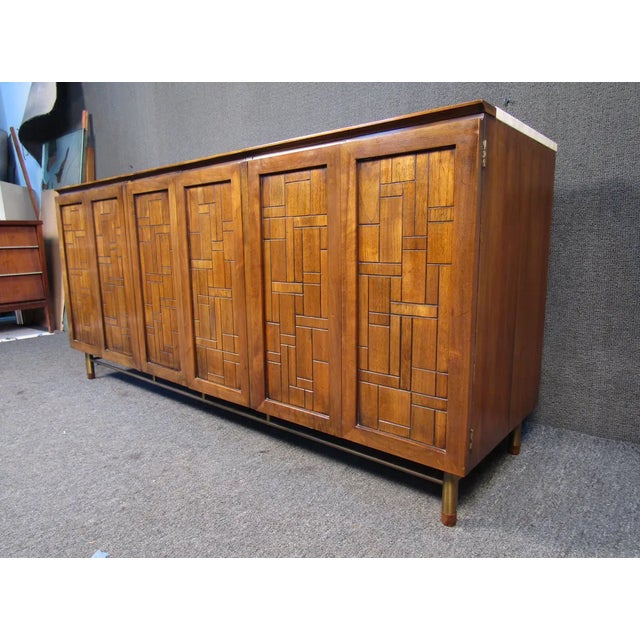 Mid-Century Modern Sideboard by Johnson Handley Furniture Co. For Sale - Image 4 of 7
