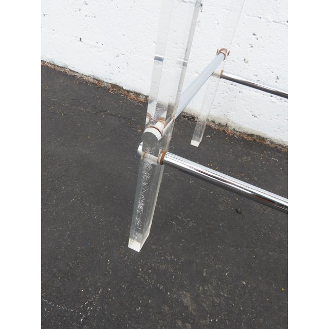 Late 20th Century Hollywood Regency Lucite Acrylic Glass Top Pair of Side Tables 6592 For Sale - Image 5 of 18