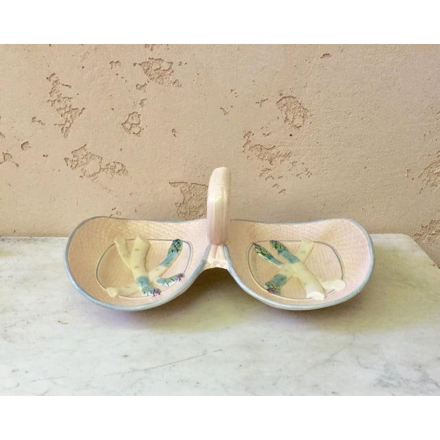 Large Majolica asparagus platter signed Sarreguemines circa 1880. Double platter with handles. 14.8" by 11.2"