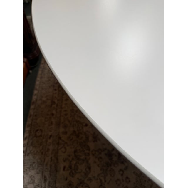 Knoll Studio Saarinen Dining Table, Medium For Sale - Image 9 of 16