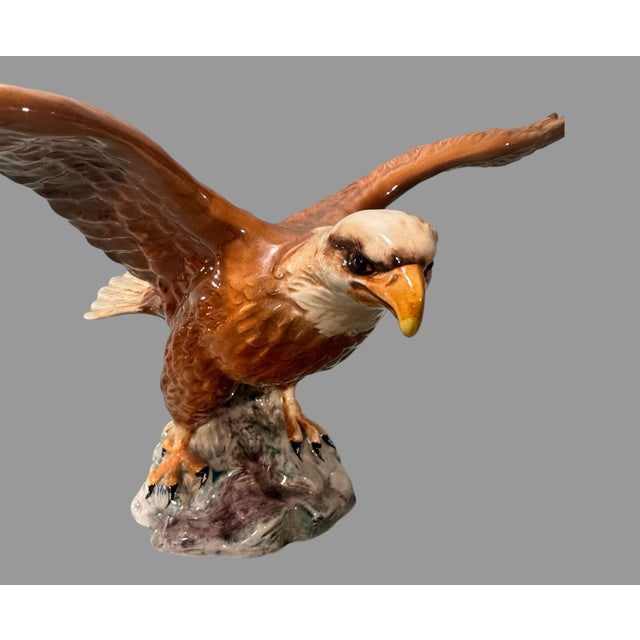 Vintage Beswick England 1018 Bald Eagle Figural Porcelain Statue Sculpture In very good original condition showing some...