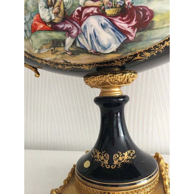Late 19th Century Acf Victorian Romantic French Porcelain Gilt Vase For Sale In Miami - Image 6 of 13