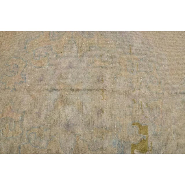 Oushak Handmade Neutral Area Rug, 1960s, in Flawless conditions. Designed 1960 to 1969