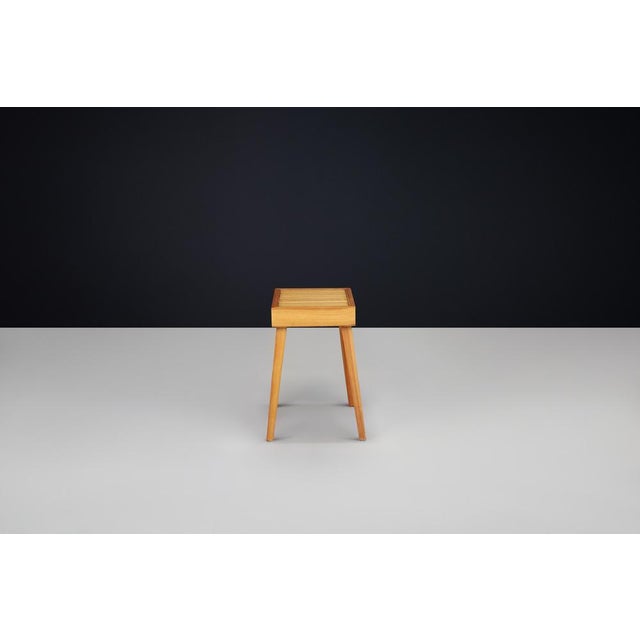 Mid-Century Modern Slatted Elmwood Stool, France, 1960 For Sale - Image 10 of 12