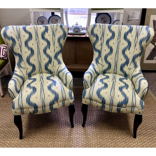 Henredon Custom Pair of Wingback Chairs Upholstered in Toile De Nantes & Colefax & Fowler Velvet in Blue & White For Sale - Image 4 of 11