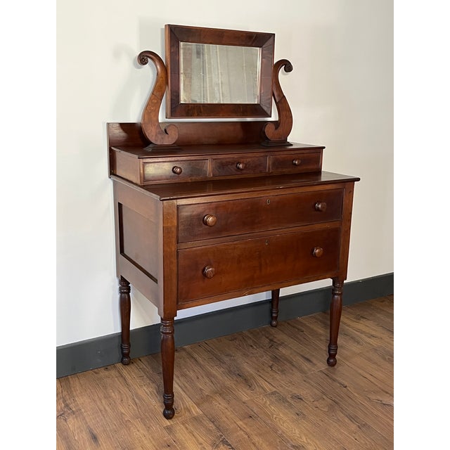J. & J. W. Meeks Early Nineteenth Century American Sheraton Mahogany Dressing Table With Mirror For Sale - Image 4 of 7