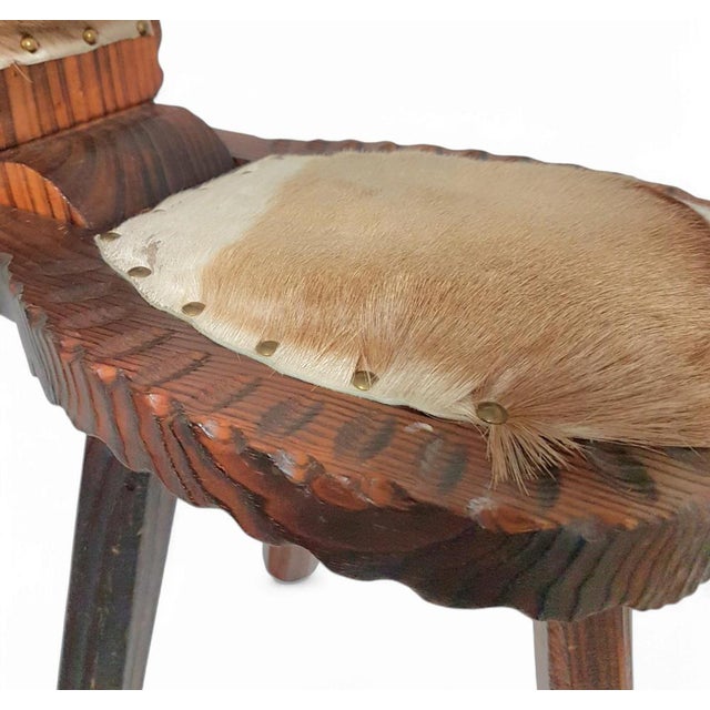 Brutalist Cowhide Cat Tripod Chairs with Foldable Backrests, Spain, 1960s, Set of 2 For Sale - Image 4 of 15