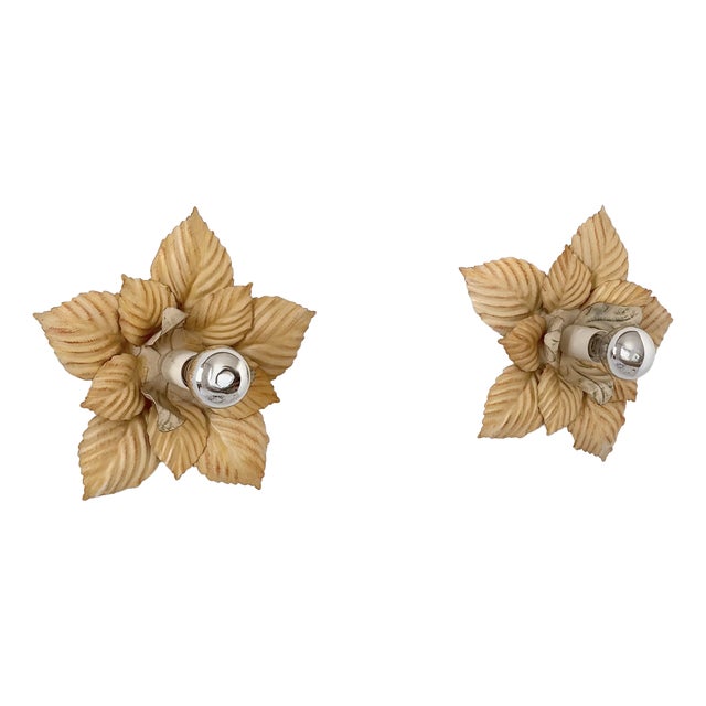 Vintage Flower Wall Sconces in Beige Painted Metal, France, 1970s, Set of 2 For Sale