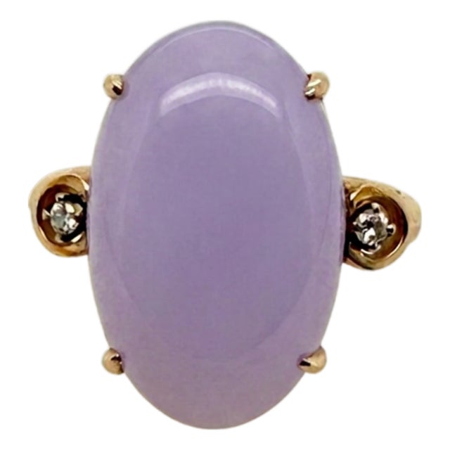 14k Gold Lavender Jade & Diamond Ring, Circa 1960, Size 6.5 For Sale