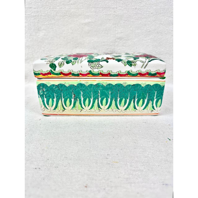 Vintage Chinoiserie Famille Verte "Bok Choy" Porcelain Lidded Box For Sale - Image 4 of 9