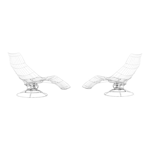 Pair of MCM Wrought Iron Siesta Chaise Loungers Attributed to Homecrest For Sale