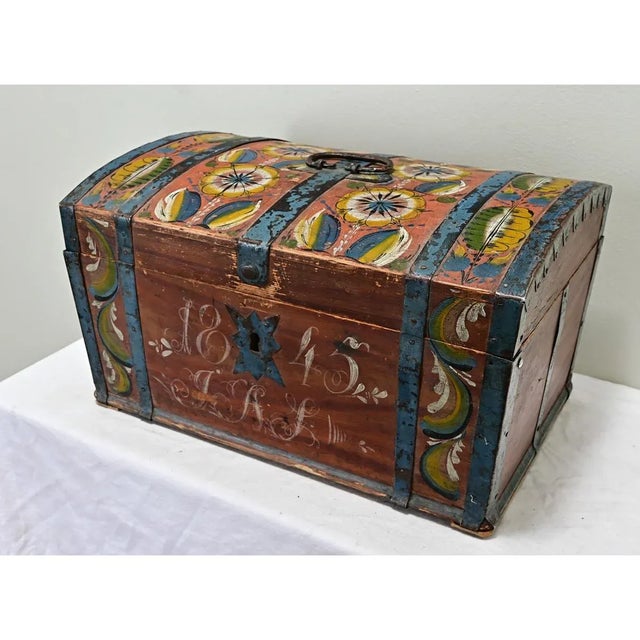 Wood 19th Century Swedish Painted Pine Marriage Trunk For Sale - Image 7 of 11
