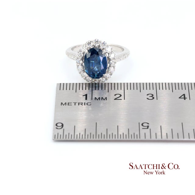 18k White Gold Natural Sapphire and Diamond Ring, Size 6.5 For Sale - Image 12 of 14