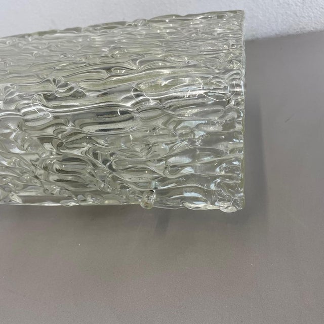 Large Hollywood Regency Cubic Ice Glass Wall Light from Kalmar Lights, 1960s For Sale - Image 13 of 18
