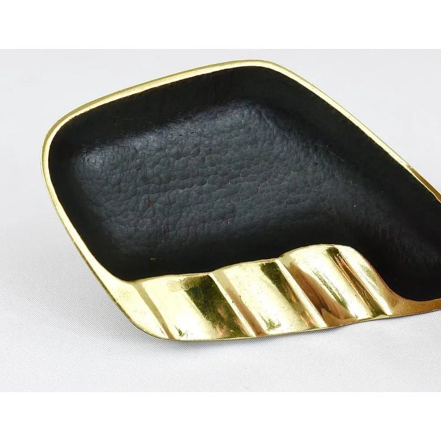 Modernist Asymmetrical Black Brass Ashtray attributed to Walter Bosse for Hertha Baller, 1950s For Sale - Image 6 of 12