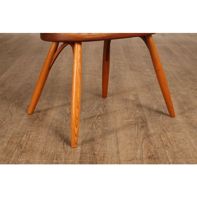 Thomas Moser Thomas Moser Set Of Eight Continuous Arm Dining Chairs For Sale - Image 4 of 18