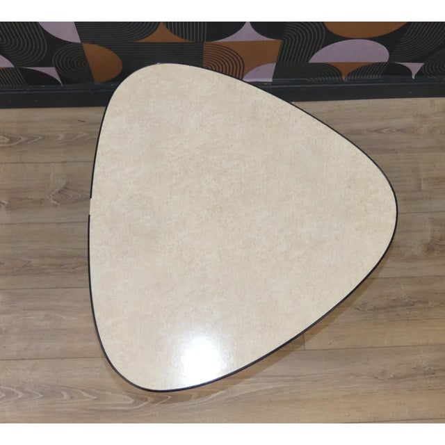 Kidney-Shaped Cocktail Table with Pink Formica Top and Brass Details, 1950s For Sale - Image 6 of 11