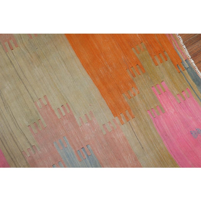 Dazzling Room Size Turkish Kilim, Mid-20th Century For Sale - Image 4 of 18