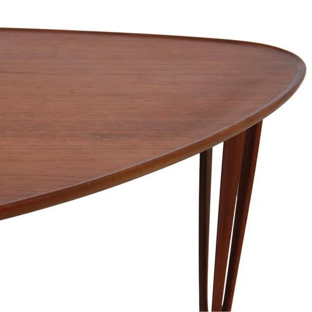 1960s Triangular Coffee Table in Teak, 1960s For Sale - Image 5 of 8