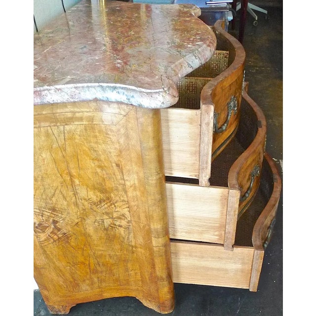 Brown French 19th Century Bow-Fronted Burl Walnut Chest With Three Drawers and a Marble Top For Sale - Image 8 of 13