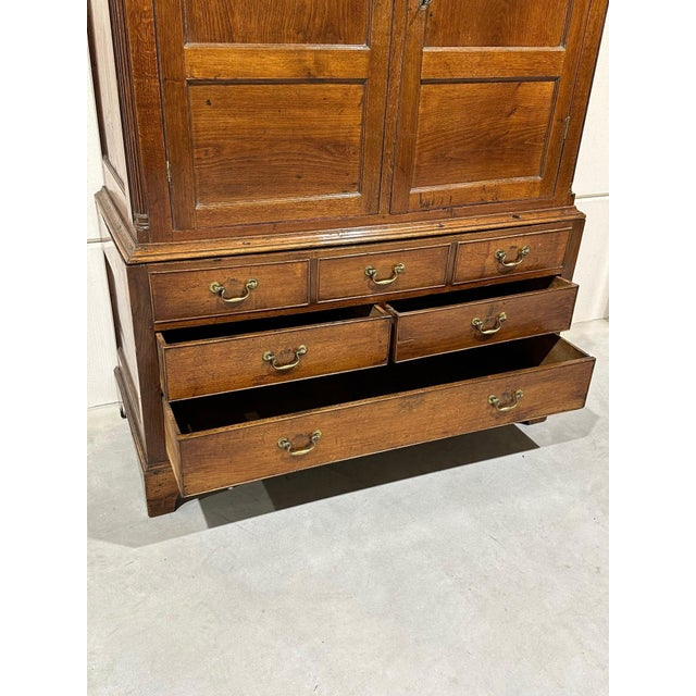 Welsh Cupboard in Oak, 18th Century For Sale - Image 10 of 13