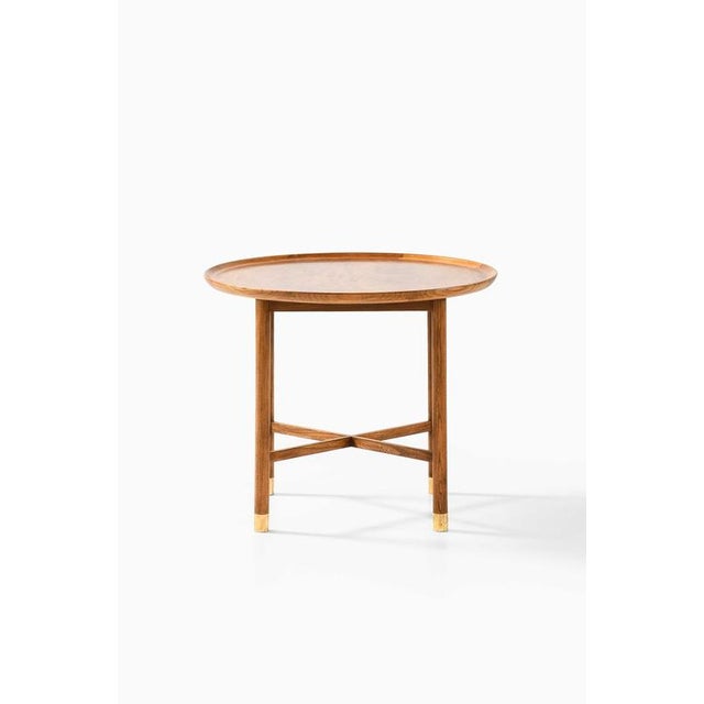 Vintage Coffee Table in Elm and Walnut by K. Thomsen for Mogens Lassen, 1940s For Sale - Image 3 of 8