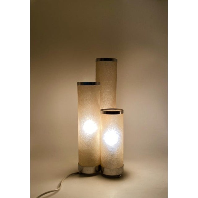 Hollywood Regency Fiberglass and Brass Table Lamp, Italy, 1970s For Sale - Image 9 of 18