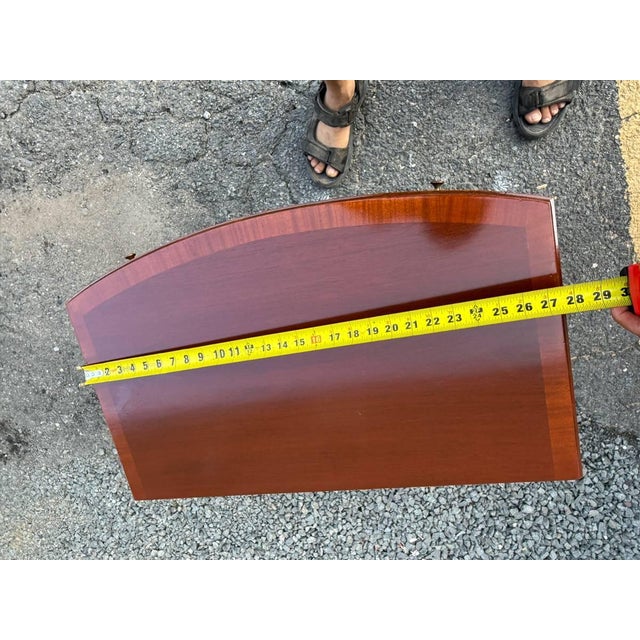 Vintage Georgian Style Mahogany Inlaid Serpentine Front Chest of Drawers , For Sale In Washington DC - Image 6 of 18