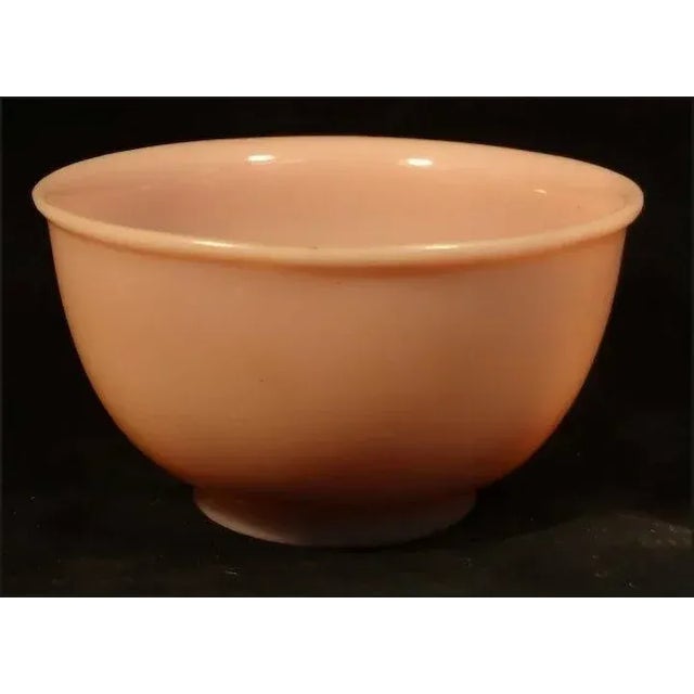Chinese 19th Century Chinese Pink Peking Glass Bowl For Sale - Image 3 of 11