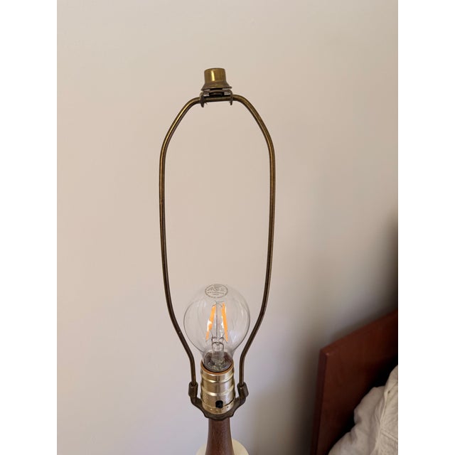 White Vintage Mid-Century Danish Modern White Fluted Ceramic & Teak Table Lamp For Sale - Image 8 of 11