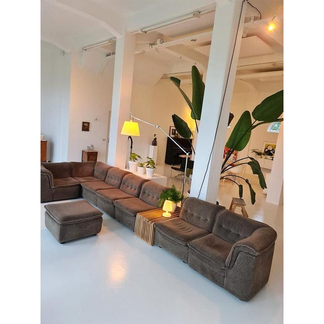 Is jouw oog gevallen op deze mooie vintage design modulaire lounge bank/ elementen bank. Periode: 1960-1970. Uitgevoerd in...