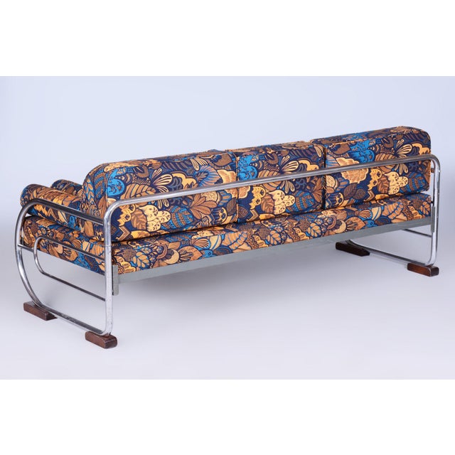 Bauhaus Sofa in Beech attributed to Robert Slezak, Czech, 1930s For Sale - Image 11 of 18