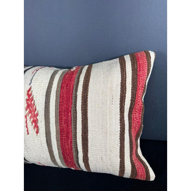Contemporary Turkish Hemp Pillow Cushion Natural Beige Red Pillow Cushion Cover 16" x 24" For Sale - Image 3 of 4