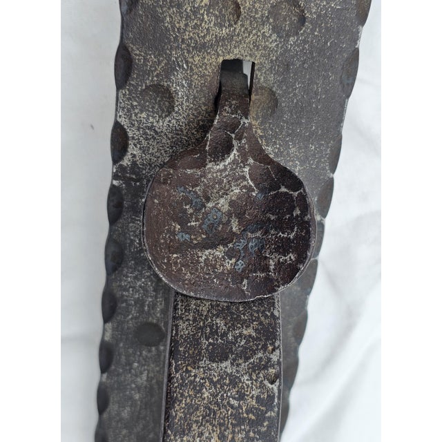 Antique 1910s Hand-Forged Wrought Iron Door Pull 24" Twist Grip W/ Keyhole For Sale - Image 12 of 18