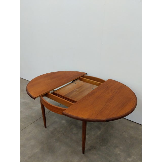 Brown Vintage Mid Century Modern Teak Extendable Dining Table Attributed to G Plan For Sale - Image 8 of 9