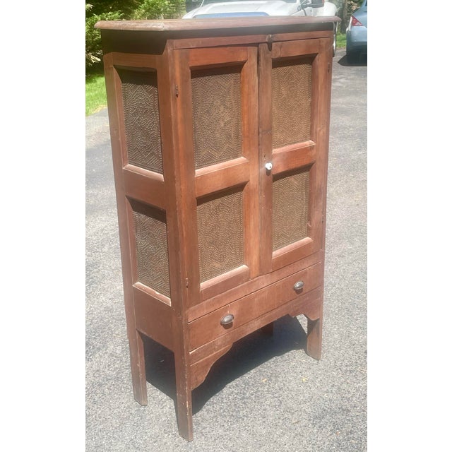 American Virginian Antique Primitive Pie Safe For Sale - Image 3 of 18