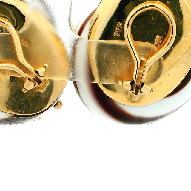 Metal Vintage Maz 14k Gold Conch Shell Mabe Pearl Gemstone Clip Earrings, Pair For Sale - Image 7 of 13