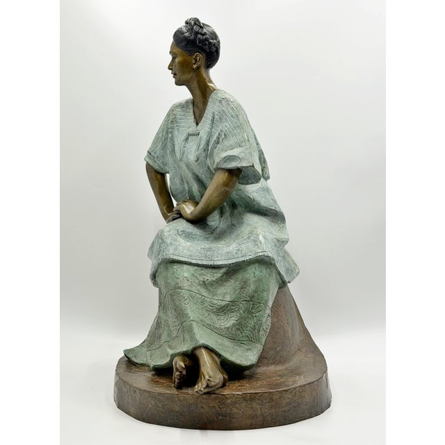 Figurative Víctor Gutiérrez Monumental Mexican Bronze Seated Woman Sculpture, 1989 For Sale - Image 3 of 18