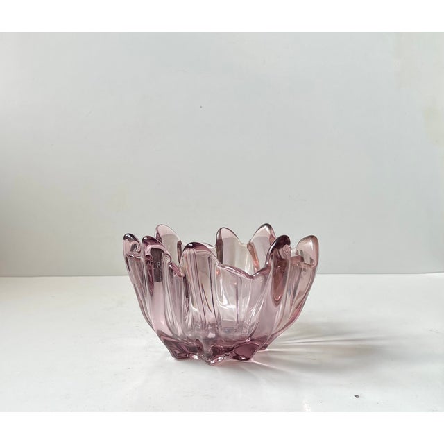 Vintage Swedish Freeform Pink Crystal Bowl by Bosse Rubin for Åfor, 1960s For Sale - Image 10 of 10