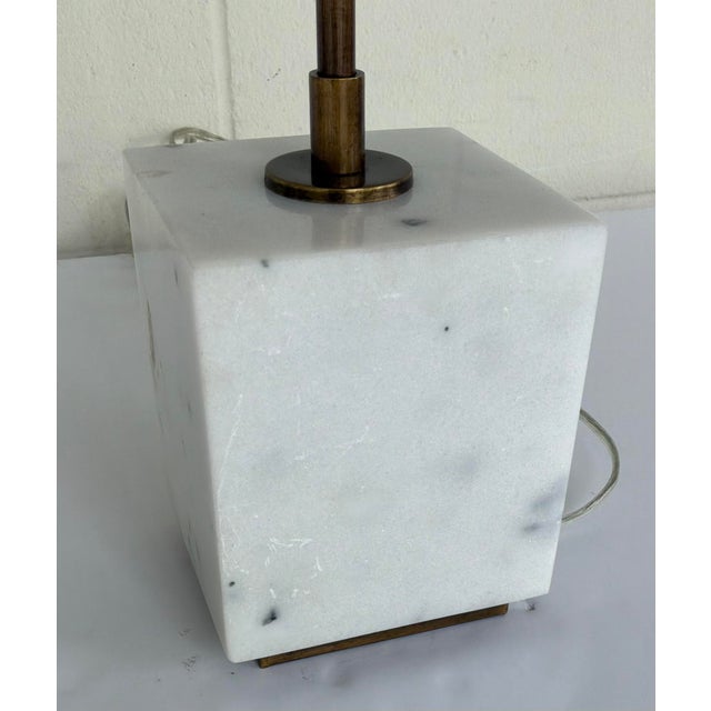 Modern Currey & Company Modern Antique Brass and White Marble Thompson Table Lamp For Sale - Image 3 of 4