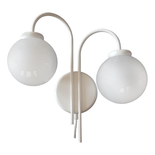 Vintage Minimalist Wall Lamp, 1970s For Sale