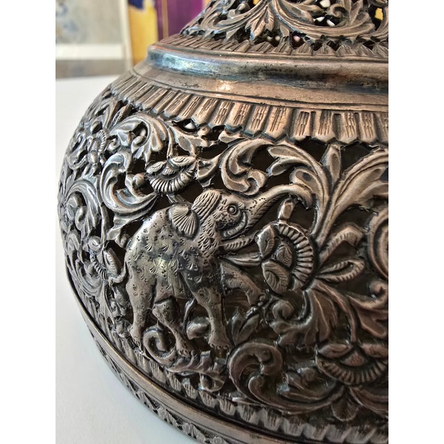 Early 19th Century Antique Silver Domed Filigree Box Museum Quality For Sale - Image 9 of 12