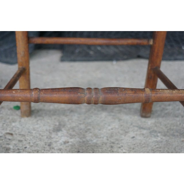 Wood 2 Antique Victorian Early American Style Maple Spindle Back Side Chairs Pair For Sale - Image 7 of 18