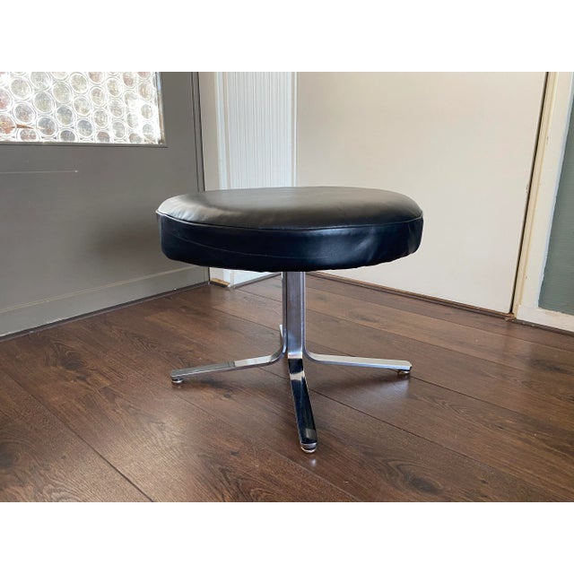 Vintage modernist heavy quality chrome and Leather ottoman or stool, 1970s.