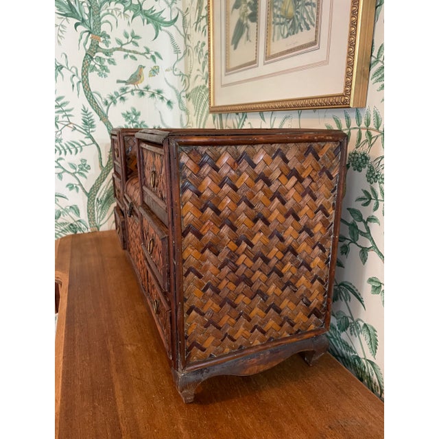 Chinoiserie Vintage Woven Chinoiserie or Palm Beach Rattan and Bamboo Table/Dresser Top Chest For Sale - Image 3 of 10