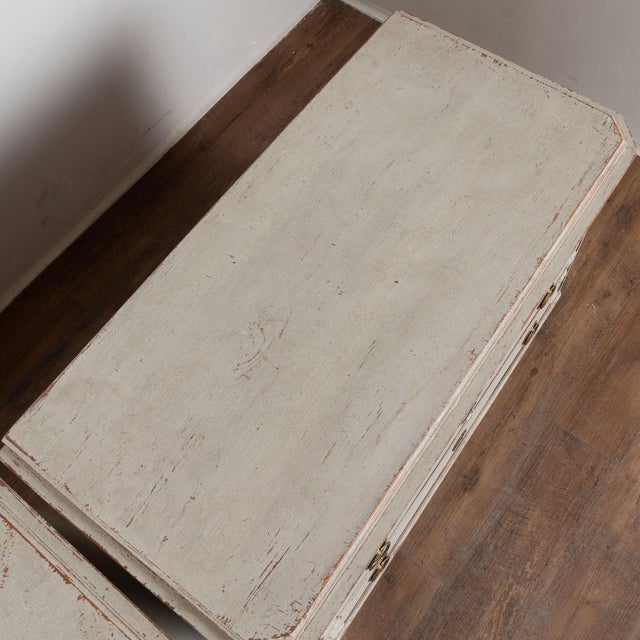 Wood 19th Century Swedish Pair of Chest of Drawers For Sale - Image 7 of 17