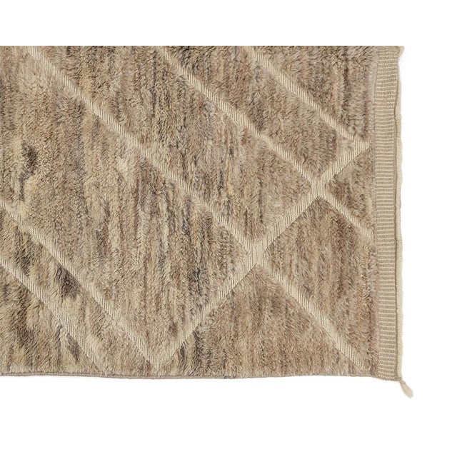 Taupe Layered Chevron Hand-Knotted Wool Rug | 10'2" X 6'11" | One of a Kind For Sale - Image 8 of 8