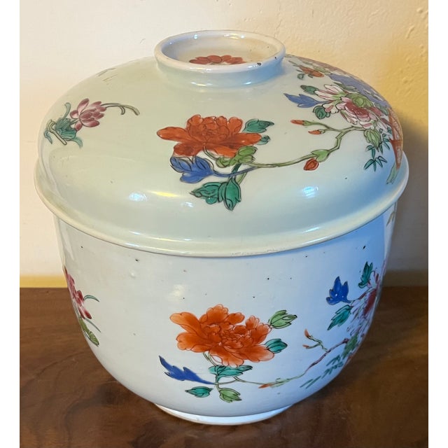 Ceramic Antique 19th Century Chinese Export Porcelain Jar and Cover in Famille Rose Palette For Sale - Image 7 of 12