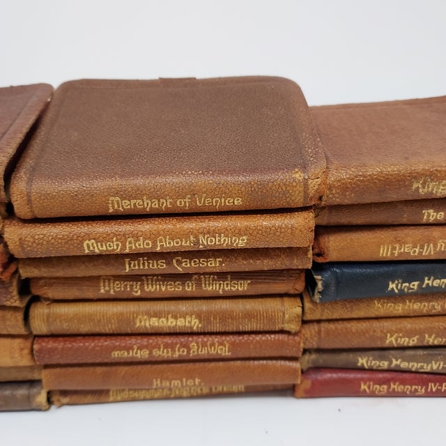 Knickerbocker Shakespeare Collectible Set of 24 Miniature Leather Bound Books Pub Circa 1910 For Sale - Image 14 of 15